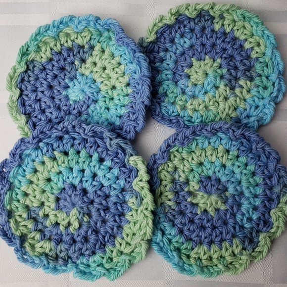 💄 Facial Cleansing Pad Scrubby Reusable 💄 2/$12 - Picture 1 of 3